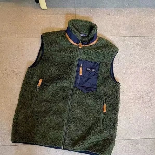 Patagonia Better Sweater Vest Beige / Navy Vest product detail 23 in Litbuy spreadsheet finds