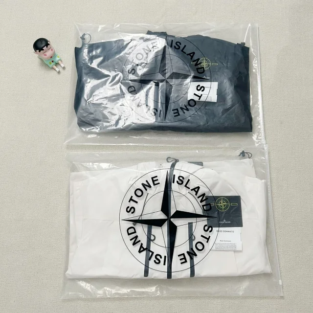 Stone Island Jackets Hooded zip-up shell jacket with compass sleeve patches product detail image 32