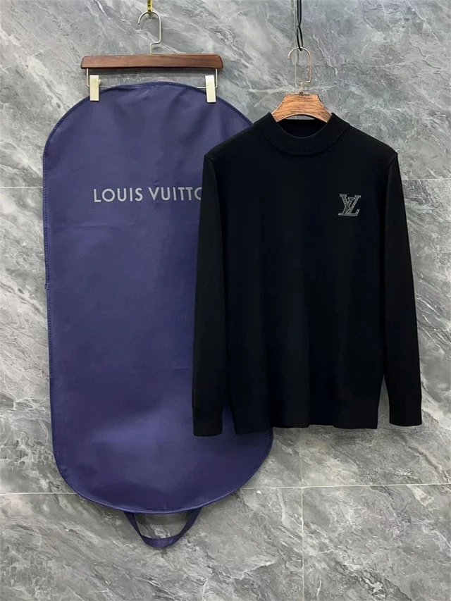 Burberry Knitwear Crew-Neck Sweater with Embroidered TB Monogram product detail image 30