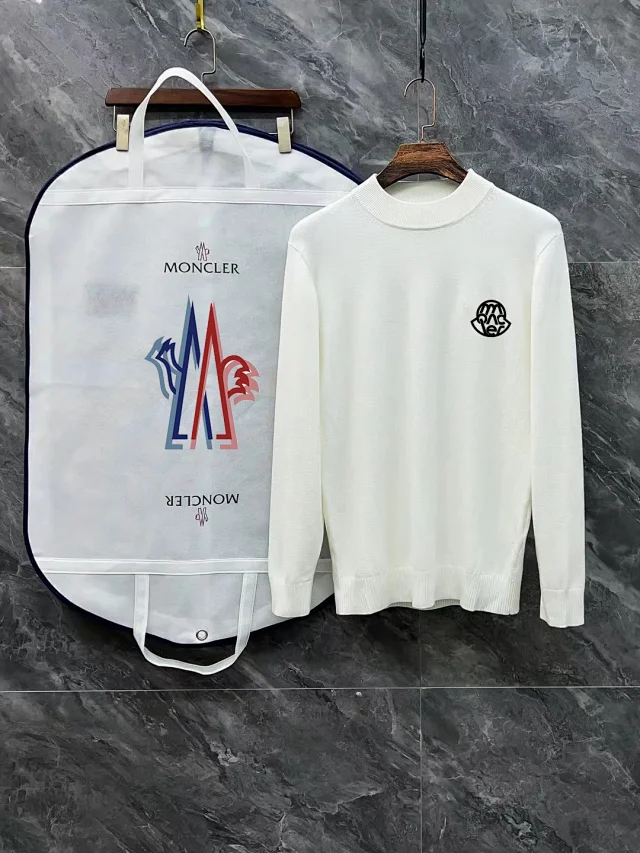 Burberry Knitwear Crew-Neck Sweater with Embroidered TB Monogram product detail image 23