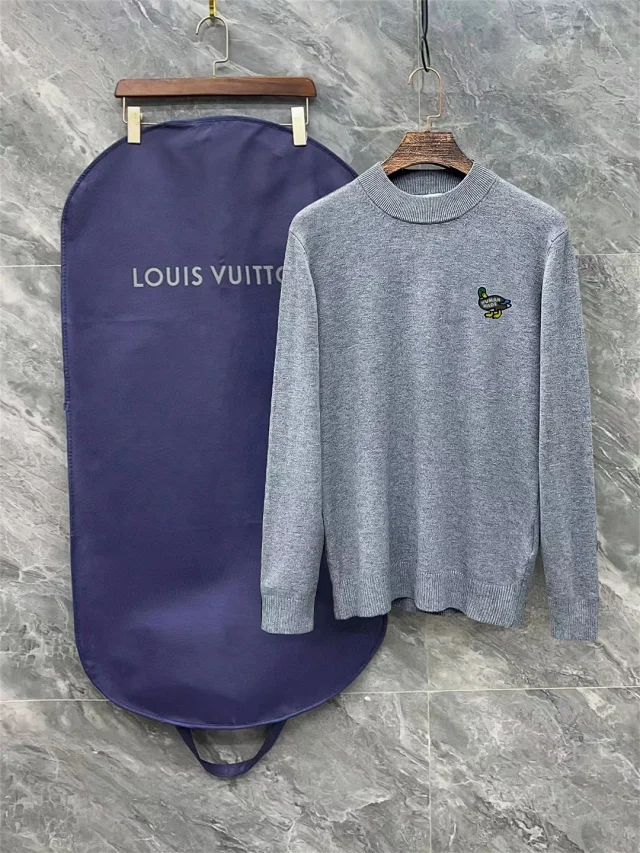 Burberry Knitwear Crew-Neck Sweater with Embroidered TB Monogram product detail image 37