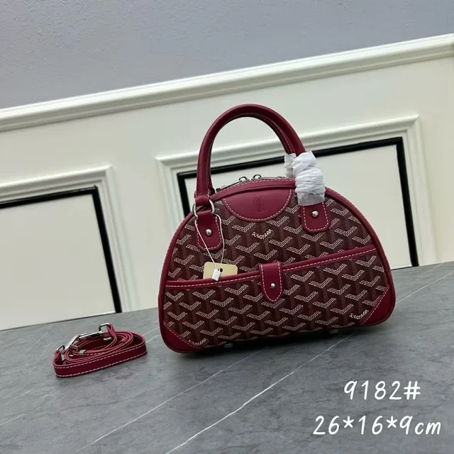 Goyard Crossbody Bags Flap bag with Goyardine pattern product detail image 29
