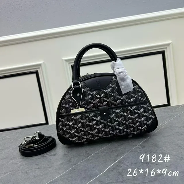 Goyard Crossbody Bags Flap bag with Goyardine pattern product detail image 21