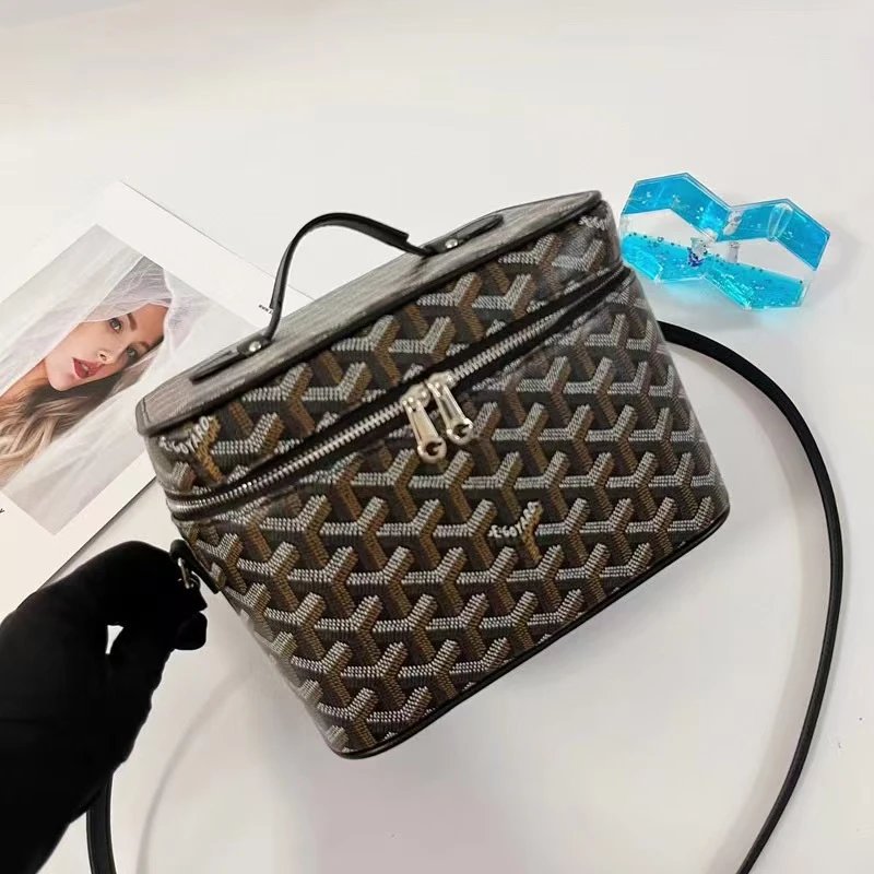 Goyard Crossbody Bags Flap bag with Goyardine pattern — 39