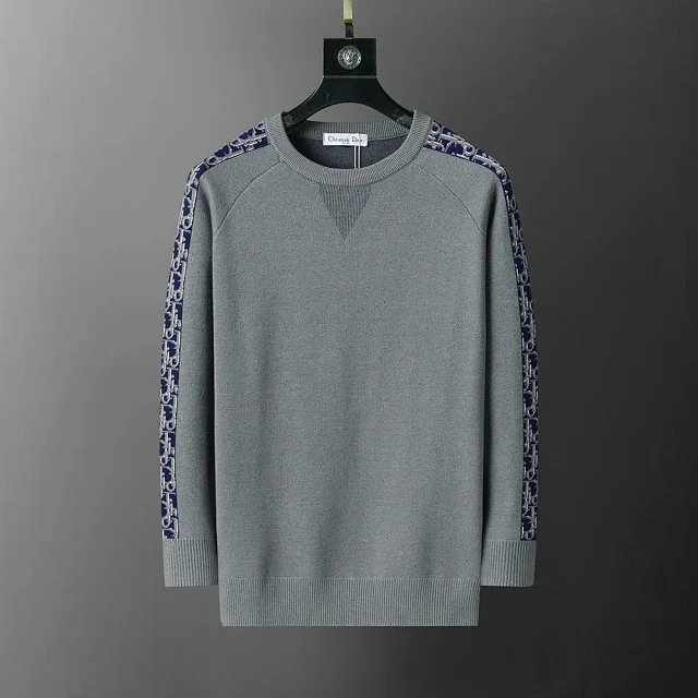 Prada Knitwear Crew-Neck Logo Knit Sweater product detail image 21