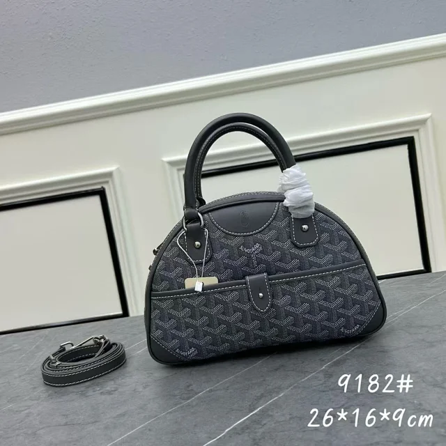 Goyard Crossbody Bags Flap bag with Goyardine pattern product detail image 24