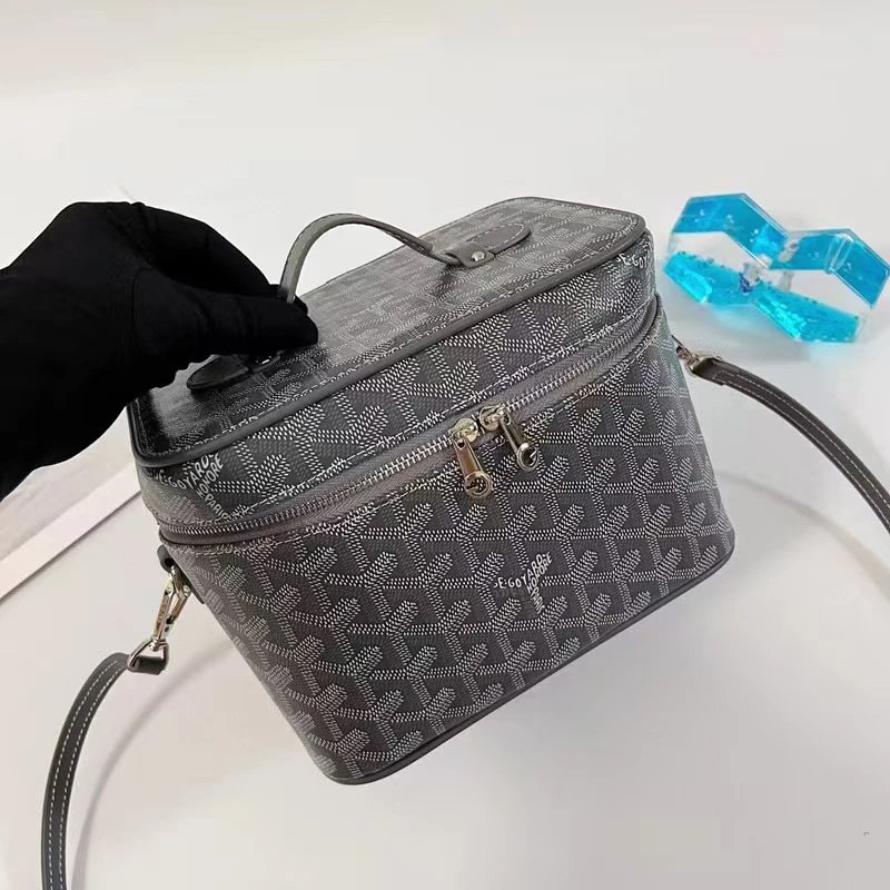Goyard Crossbody Bags Flap bag with Goyardine pattern — 34