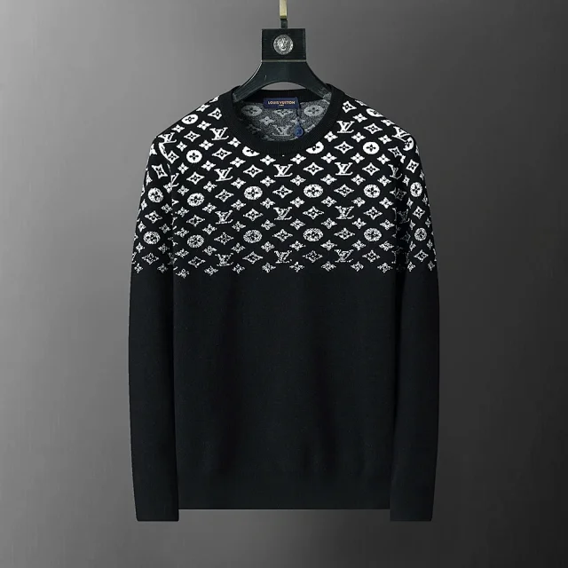 Prada Knitwear Crew-Neck Logo Knit Sweater product detail image 18
