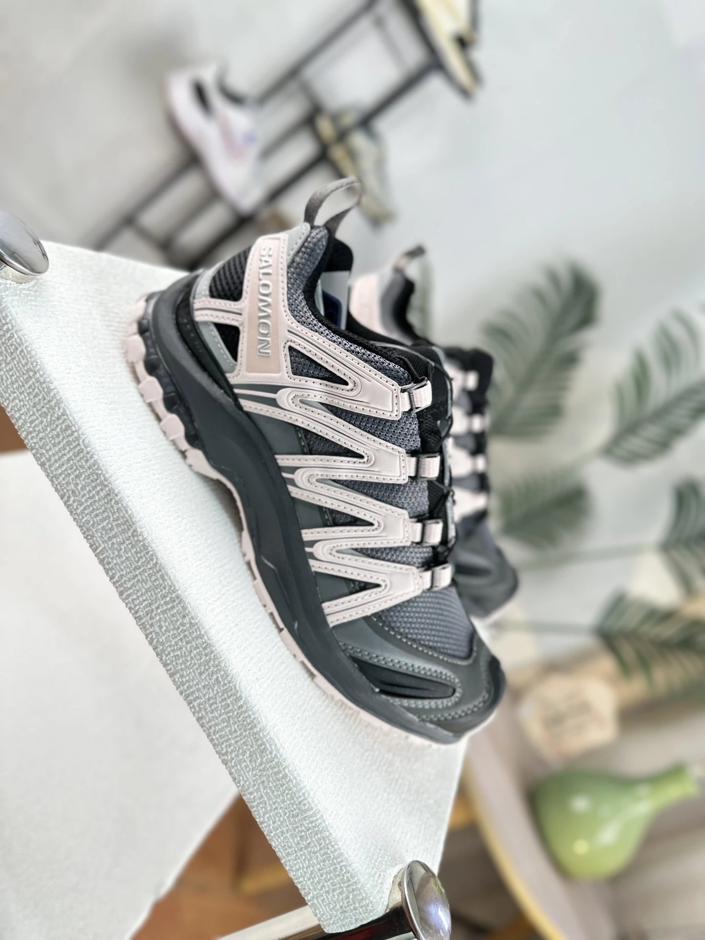 Salomon Sneakers 3D Chassis Trail image 6