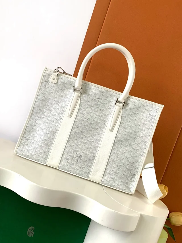 Goyard Handbags Zippered Monogram Clutch Pouch product detail image 33
