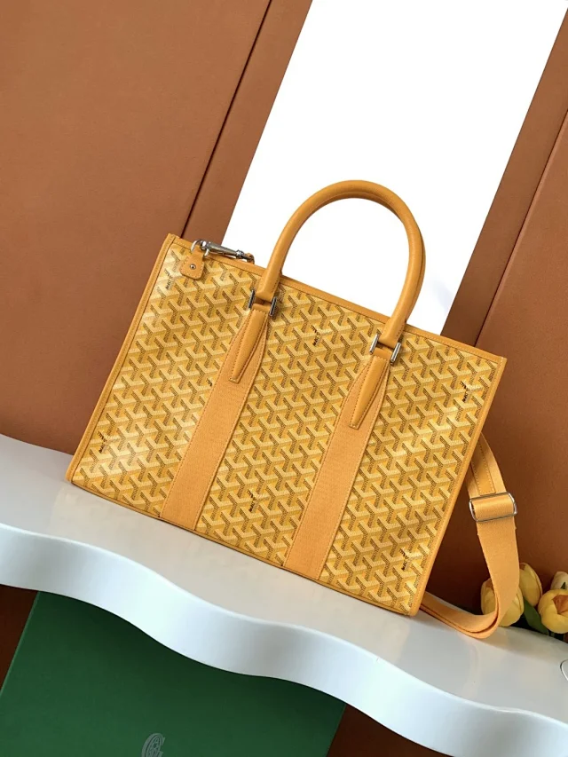Goyard Handbags Zippered Monogram Clutch Pouch product detail image 38