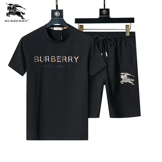 Burberry Matching Sets Short-Sleeve T-Shirt and Plaid-Trim Shorts Set product detail image 24