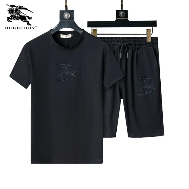 Burberry Matching Sets Short-Sleeve T-Shirt and Plaid-Trim Shorts Set product detail image 12