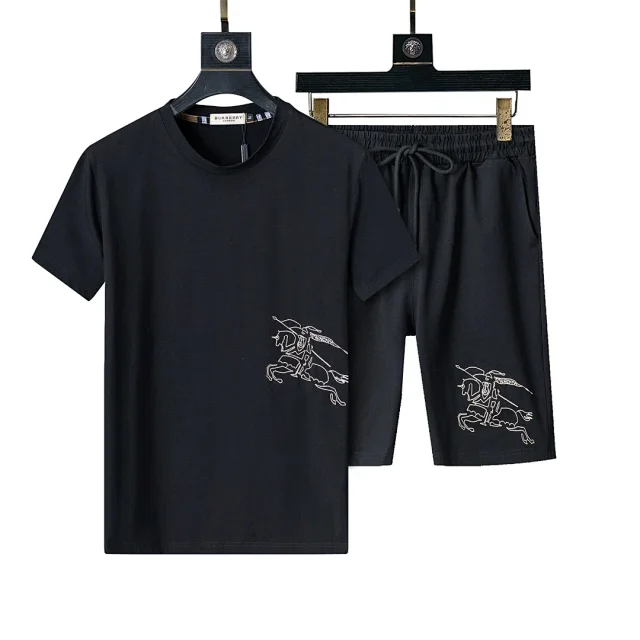 Burberry Matching Sets Short-Sleeve T-Shirt and Plaid-Trim Shorts Set product detail image 17