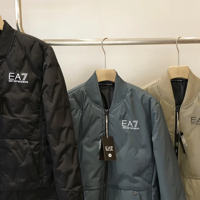 EA7 Down Jackets Quilted stand-collar puffer jacket product detail image 8