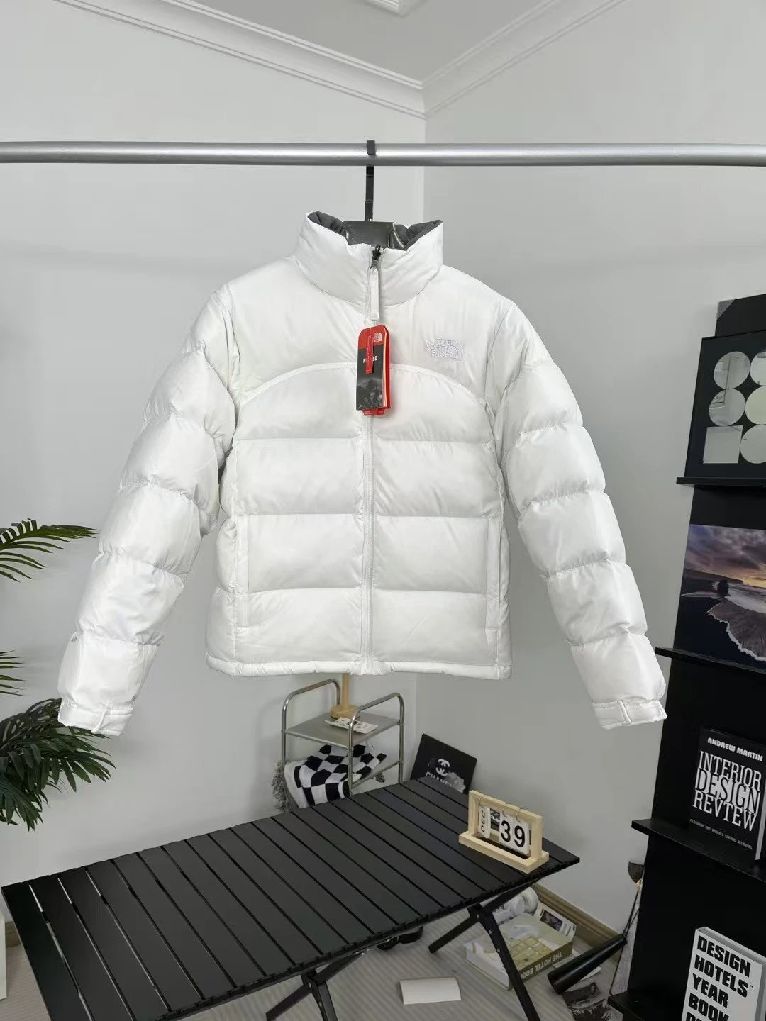 The North Face Down Jackets Stand-Collar Quilted Puffer Jacket image 4