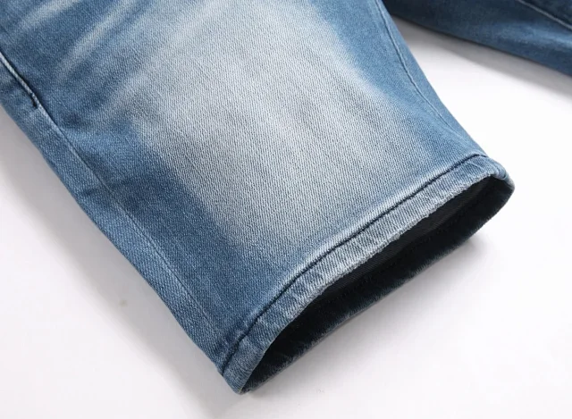 DSQUARED2 Shorts Distressed graphic-print denim product detail image 4