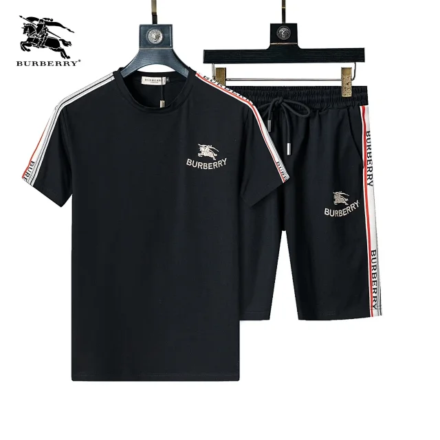 Burberry Matching Sets Short-Sleeve T-Shirt and Plaid-Trim Shorts Set product detail image 21