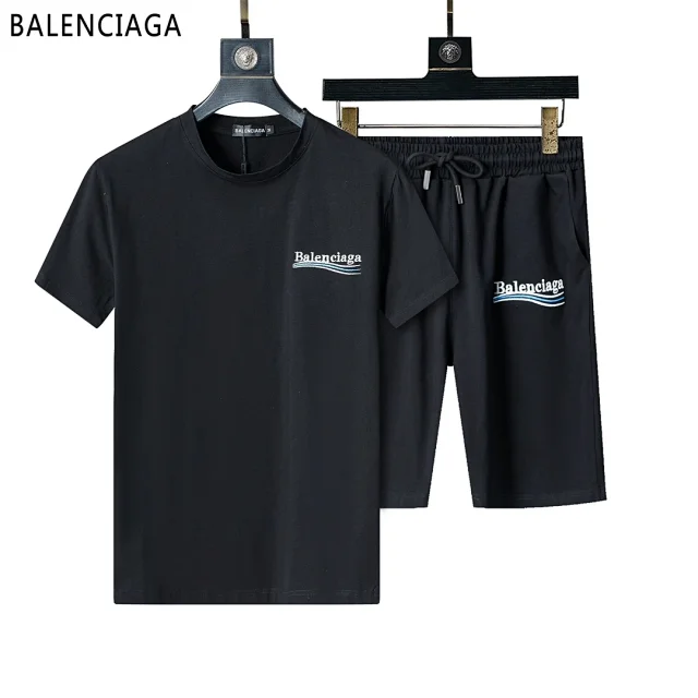 Gucci Matching Sets Short-Sleeve T-Shirt and Shorts Set product detail image 27