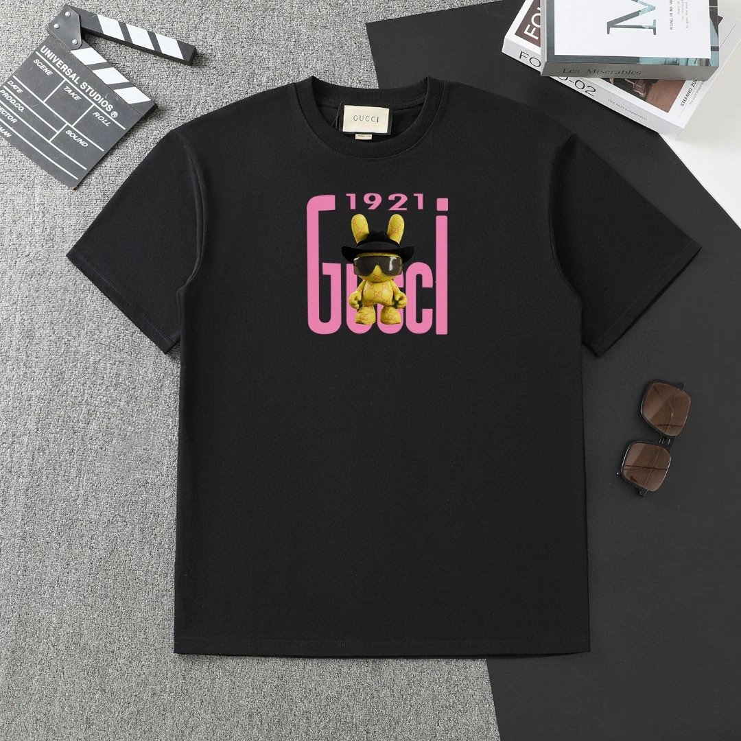 Gucci T-Shirts Short-Sleeve Logo Print — 25