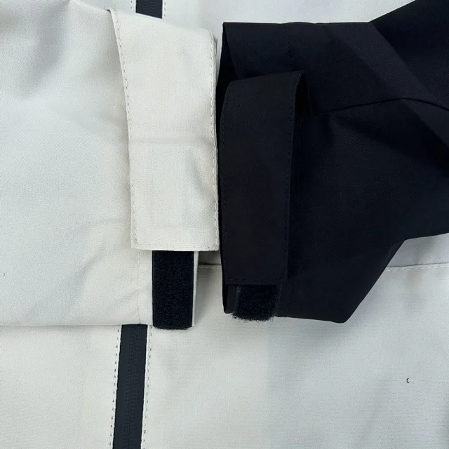 Stone Island Jackets Hooded zip-up shell jacket with compass sleeve patches product detail image 27