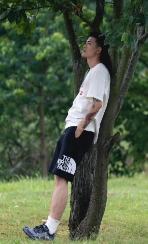 The North Face Shorts Drawstring sweat image 4
