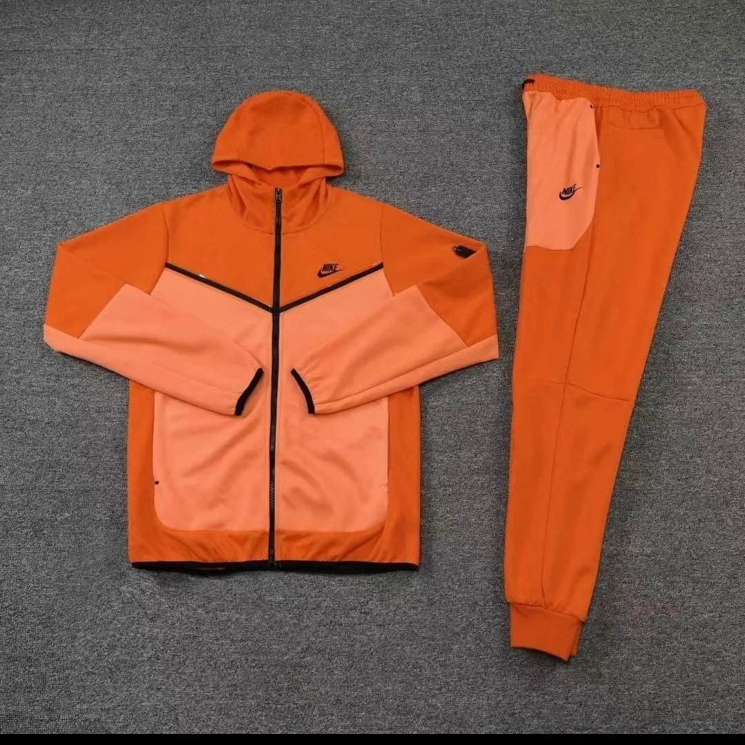 Nike DD-818 and DD-819 hooded tracksuits image 3