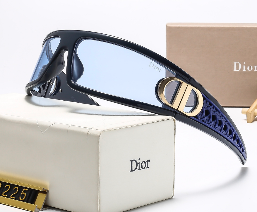 Dior Eyewear Sunglasses — TH-018