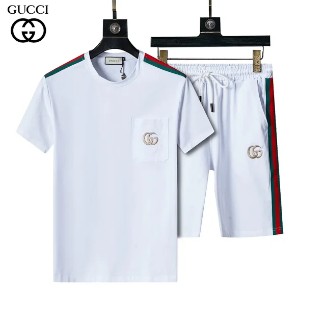 Gucci Matching Sets Short-Sleeve T-Shirt and Shorts Set product detail image 16