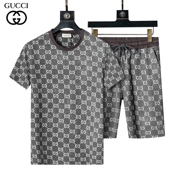 Gucci Matching Sets Short-Sleeve T-Shirt and Shorts Set product detail image 13