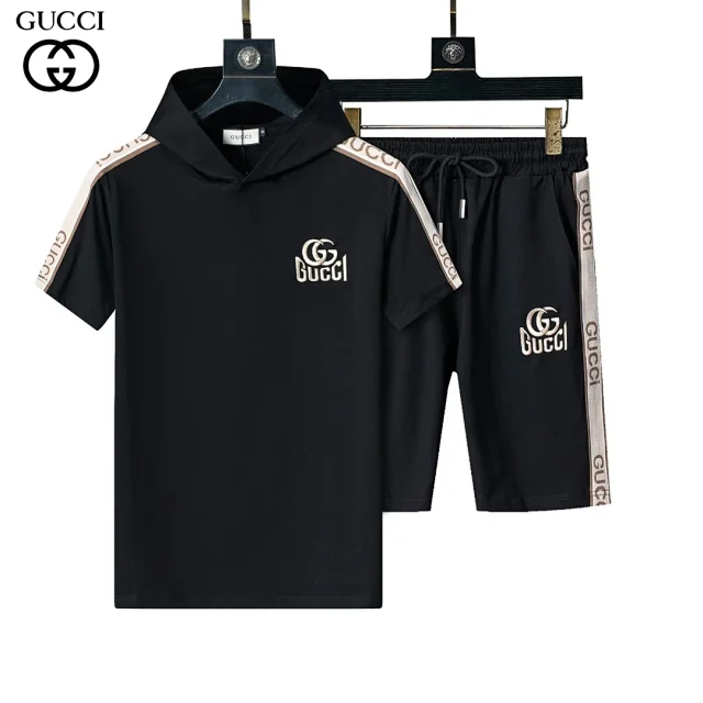 Gucci Matching Sets Short-Sleeve T-Shirt and Shorts Set product detail image 18