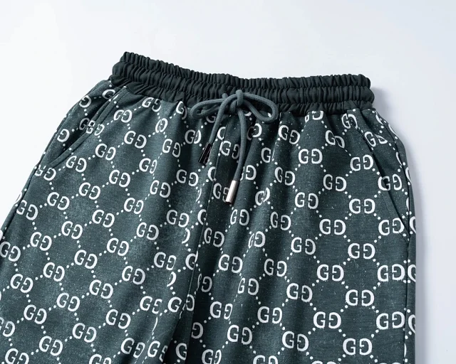 Gucci Matching Sets Short-Sleeve T-Shirt and Shorts Set product detail image 7