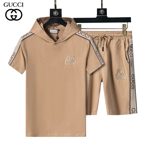 Gucci Matching Sets Short-Sleeve T-Shirt and Shorts Set product detail image 21