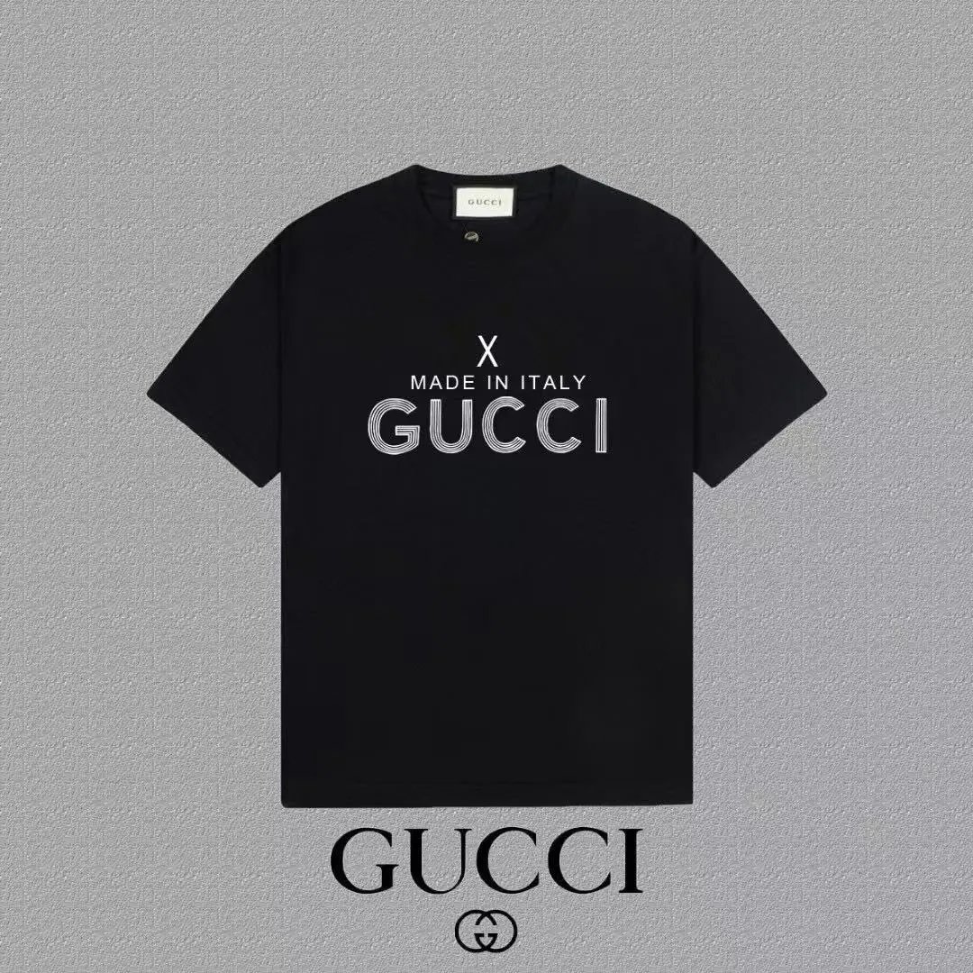 Gucci T-Shirts Short-Sleeve Logo Graphic T-Shirt — 8