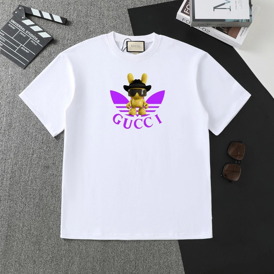 Gucci T-Shirts Short-Sleeve Logo Print — 30