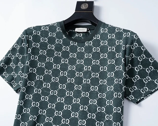 Gucci Matching Sets Short-Sleeve T-Shirt and Shorts Set product detail image 6