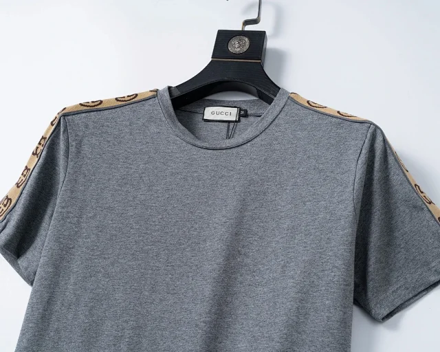Gucci Matching Sets Short-Sleeve T-Shirt and Shorts Set product detail image 3