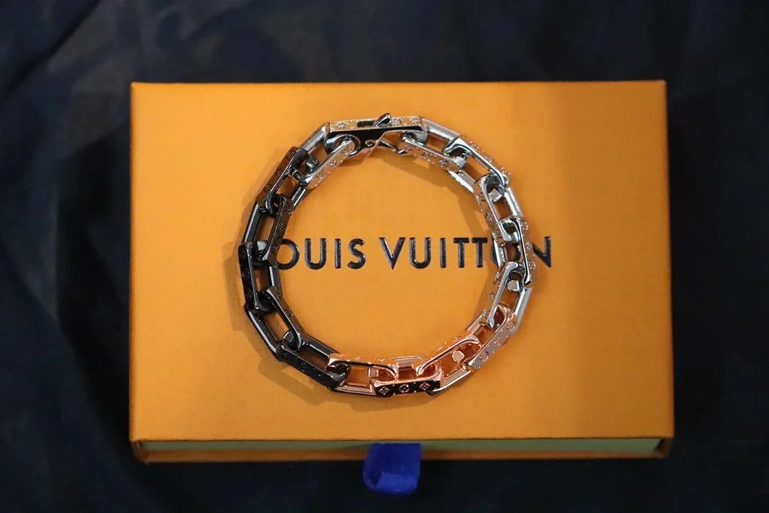 Hermès Jewelry Bangle and Cord Bracelets — TH-026