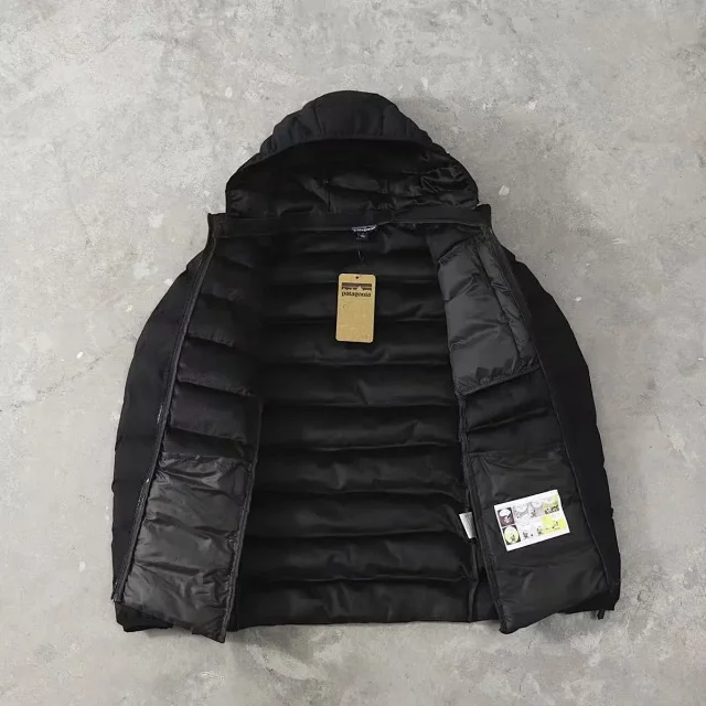 Patagonia Down Jackets Hooded quilted puffer jacket with zip chest pocket product detail image 6
