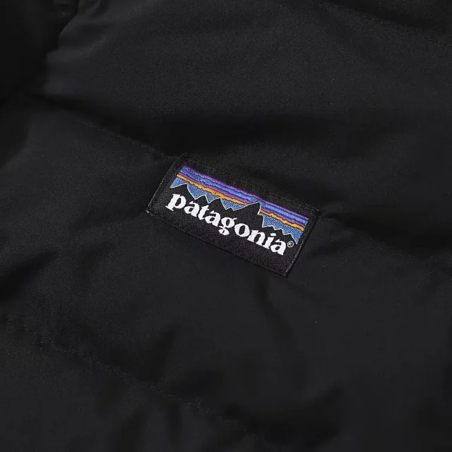 Patagonia Down Jackets Hooded quilted puffer jacket with zip chest pocket product detail image 10