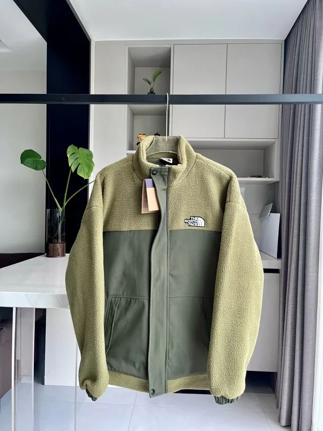 The North Face Jackets Fleece Zip Jacket product detail image 6