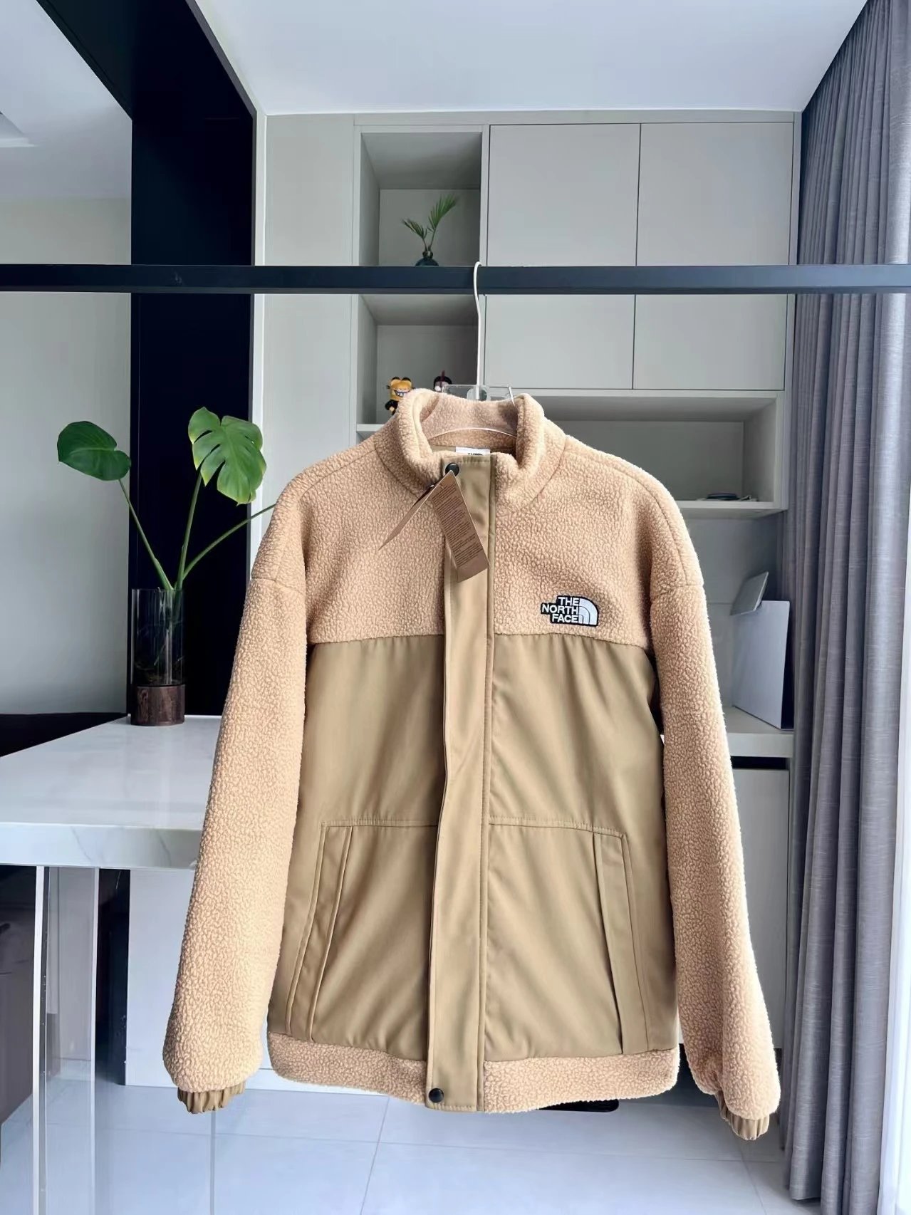 The North Face Puffer Vest with Hooded Layering System Black / Brown Outerwear - 9