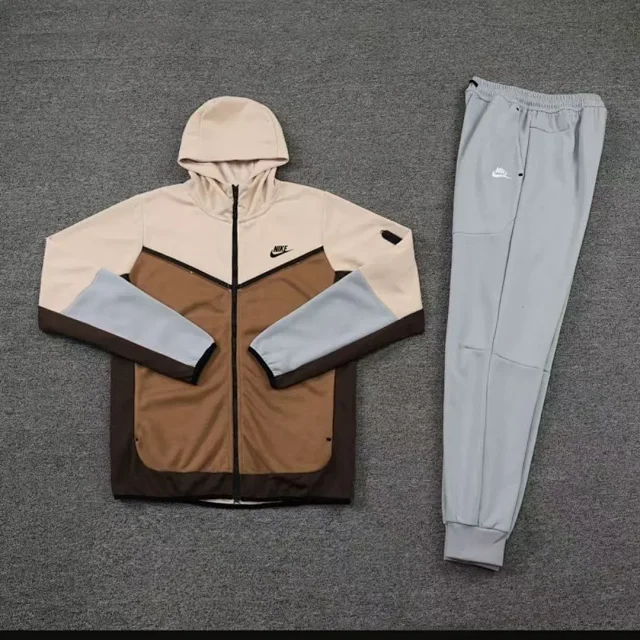 Nike DD-818 and DD-819 hooded tracksuits product detail image 9