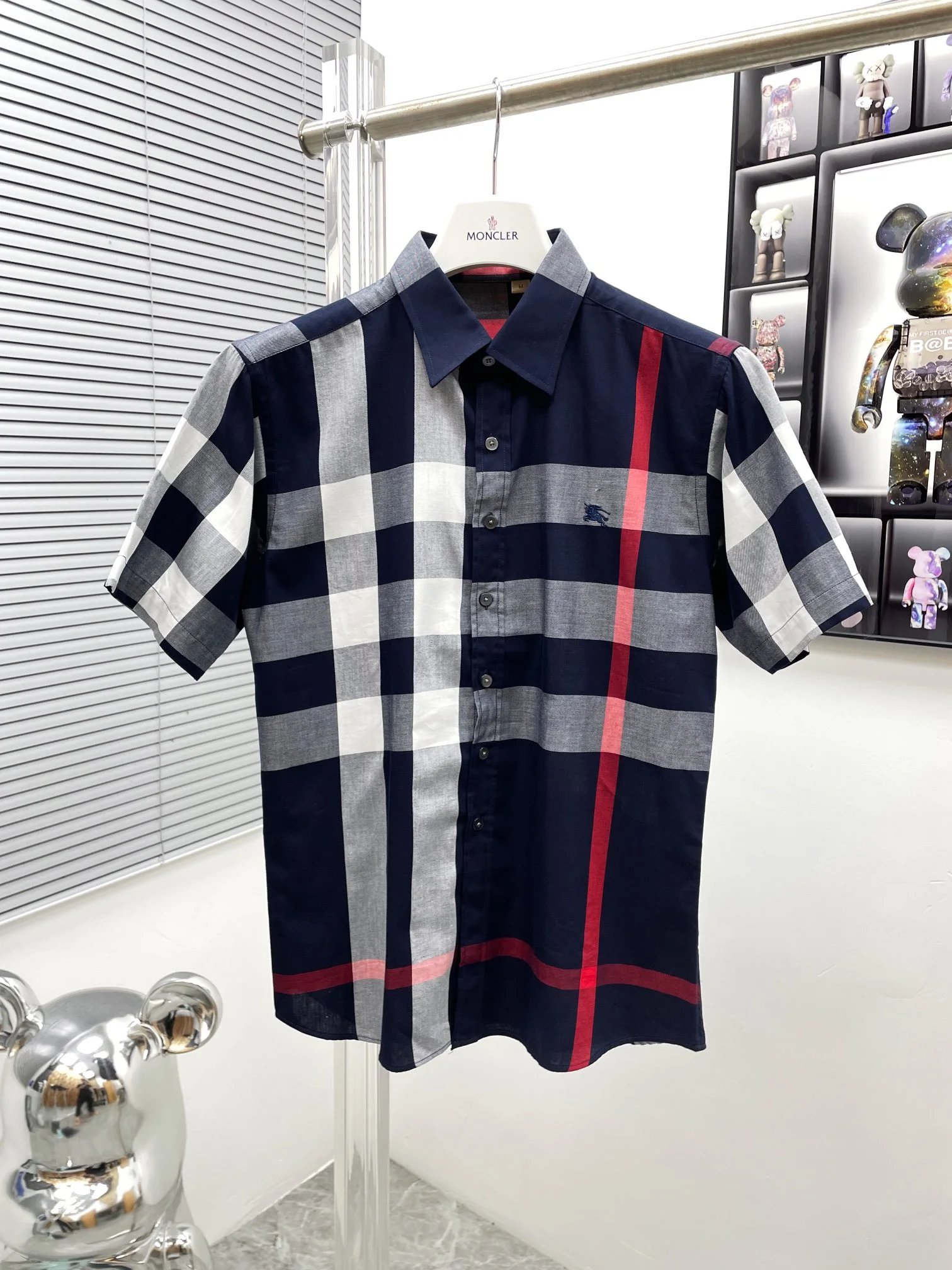 Burberry Shirts Short-Sleeve Plaid Button-Up Shirt — UM019