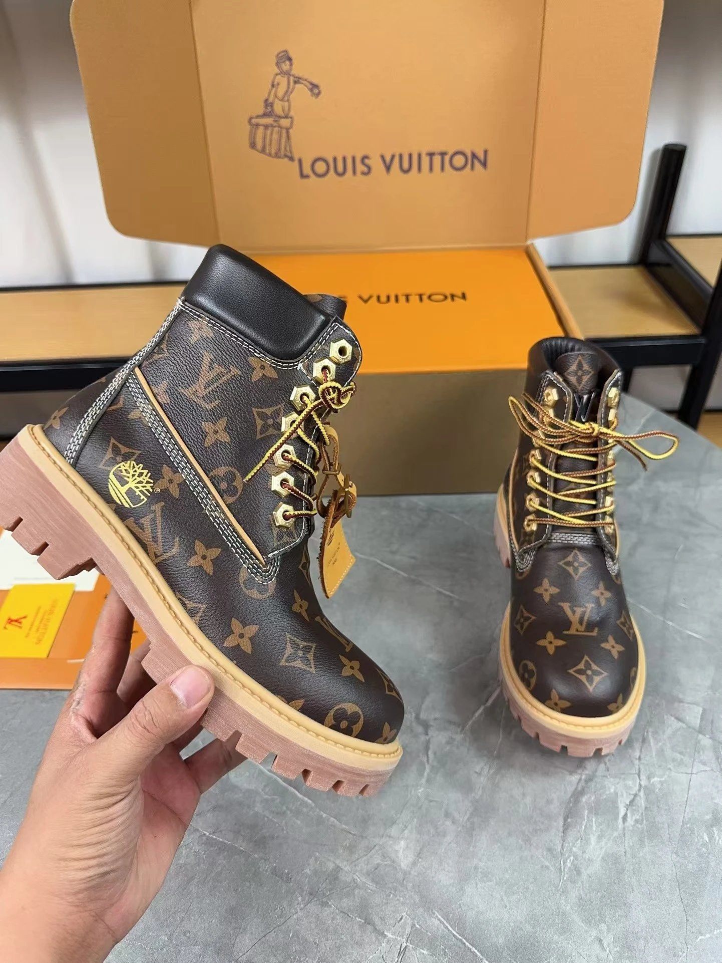 Fashion Yellow Lace-Up Boot photo 3