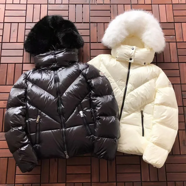 Moncler Down Jackets Puffer Jacket product detail image 14
