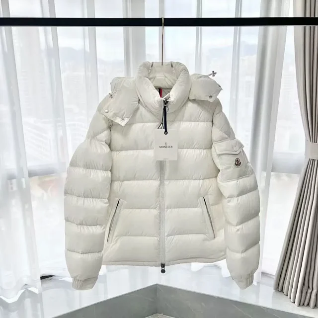 Moncler Down Jackets Puffer Jacket product detail image 4