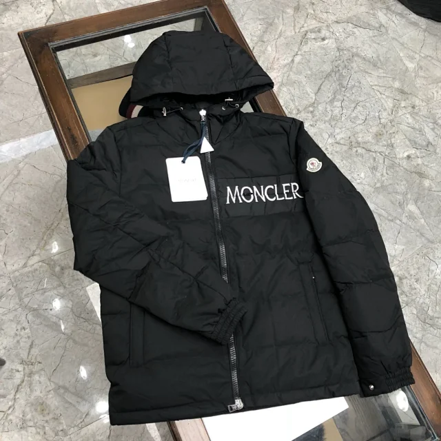 Moncler Down Jackets Puffer Jacket product detail image 7