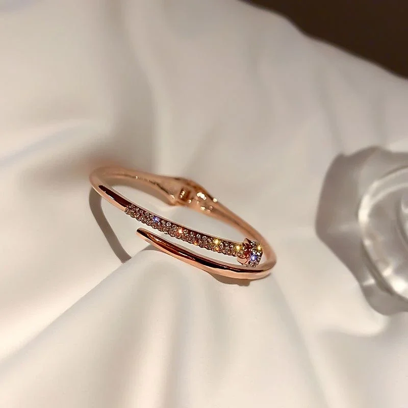 Rose Gold Nail Brace