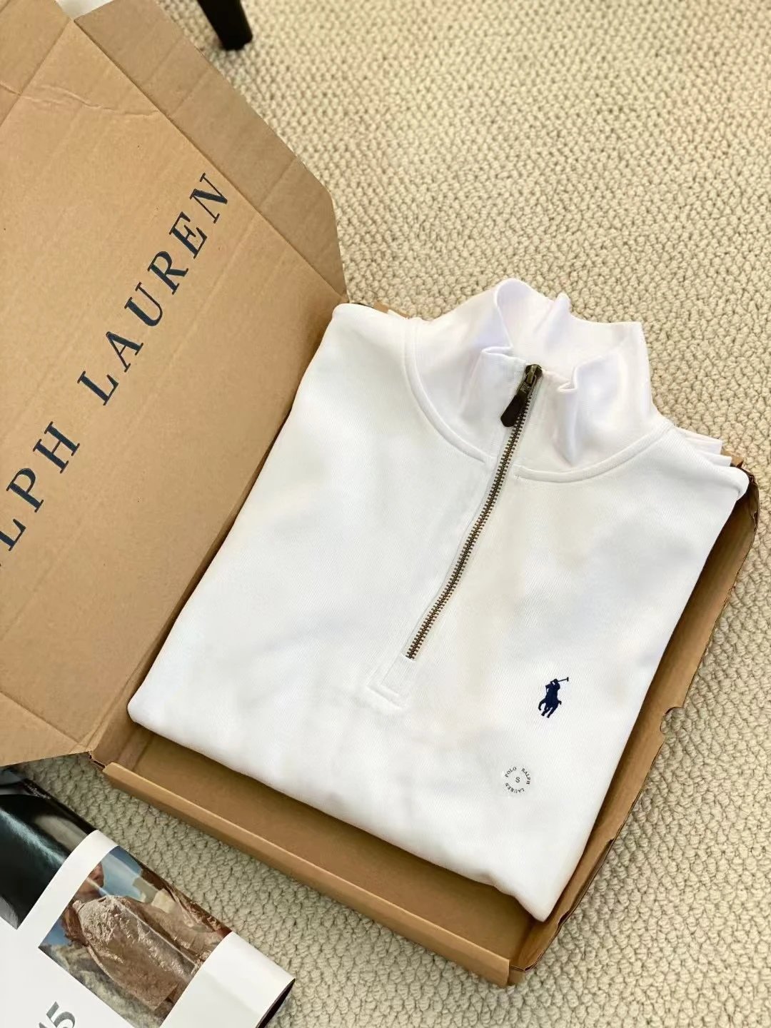 Men's and Women's Zipper Sweatshirt photo 7
